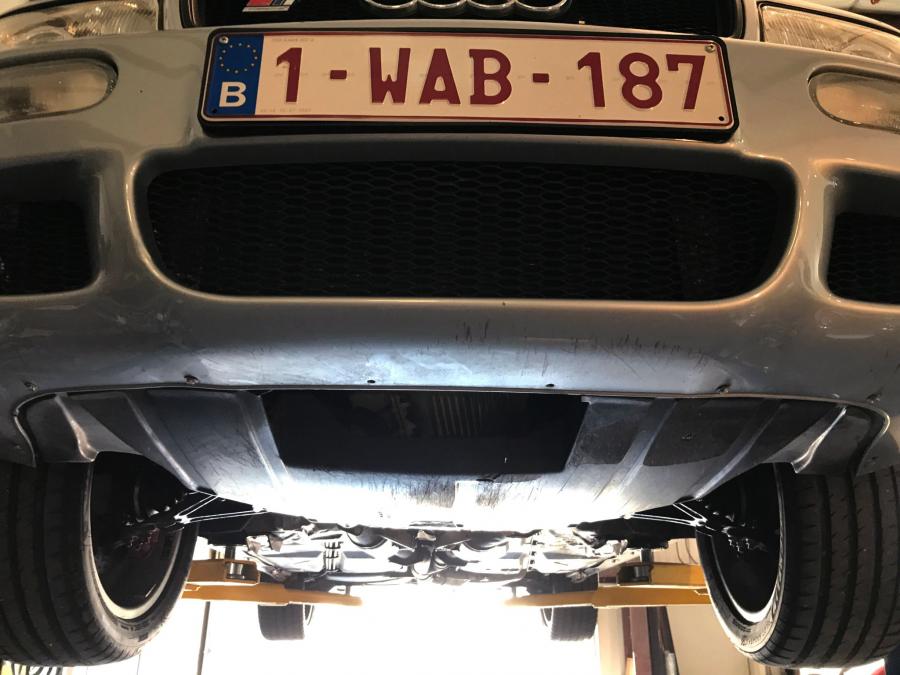 Днище и подвеска Audi RS2 (8C, B4) 1994 года  (EU) (фото 143 из 150)